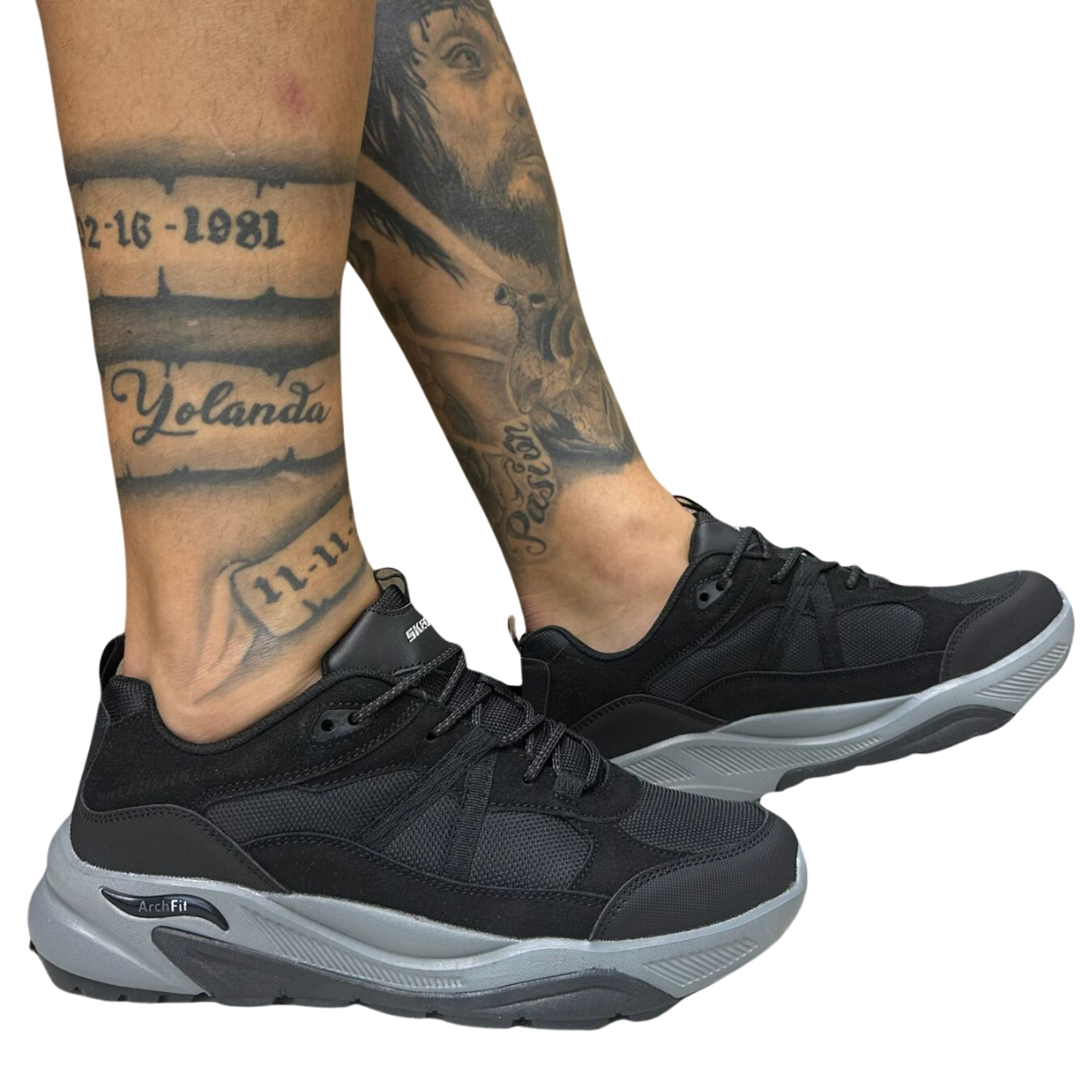 SKECHERS ARCH FIT HOMBRE: Comodidad y Soporte para Tus Pies ¿Buscas un calzado que te ofrezca máximo soporte y confort durante todo el día? Los SKECHERS ARCH FIT HOMBRE son la opción perfecta para ti. En Onlineshoppingcenterg, tenemos los mejores modelos de Skechers Arch Fit diseñados específicamente para mejorar el apoyo del arco y ofrecer una caminata cómoda. A continuación, te contamos todo lo que necesitas saber para hacer tu compra.  ¿Por Qué Elegir SKECHERS ARCH FIT HOMBRE? Los Skechers Arch Fit Hombre destacan por su plantilla ergonómica diseñada para adaptarse a la forma natural del pie. Esto los convierte en una opción ideal para personas que buscan comodidad en cada paso. La tecnología Skechers Arch Fit fue desarrollada en colaboración con podólogos, por lo que proporciona un soporte adicional al arco, ayudando a distribuir mejor el peso del cuerpo. Beneficios Clave de SKECHERS ARCH FIT HOMBRE Máximo Soporte al Arco: La plantilla Skechers Arch Fit está certificada por podólogos, lo que garantiza un ajuste y apoyo óptimos para tus pies, especialmente si sufres de problemas de arco bajo o dolor en los pies.  Comodidad Fresca: Los modelos con Skechers Arch Fit Air Cooled integran una plantilla que permite la circulación de aire, manteniendo tus pies frescos y secos durante todo el día, incluso en climas cálidos.  Variedad de Estilos: Desde modelos con cordones hasta los Skechers Arch Fit Hombre sin cordones, hay un par para cada necesidad, ya sea para el día a día o para actividades más específicas como caminatas largas.  Modelos Populares de SKECHERS ARCH FIT HOMBRE Skechers Arch Fit Hombre Sin Cordones El modelo Arch Fit sin cordones es ideal para quienes buscan facilidad al ponerse y quitarse el calzado sin sacrificar el soporte. Son perfectos para uso diario, combinando estilo y comodidad en cada paso.  Skechers Arch Fit SR Axtell de Hombre Los Skechers Arch Fit SR Axtell están diseñados para personas que pasan mucho tiempo de pie. Este modelo proporciona un soporte adicional al arco del pie, haciéndolos ideales para largas jornadas laborales o caminatas.